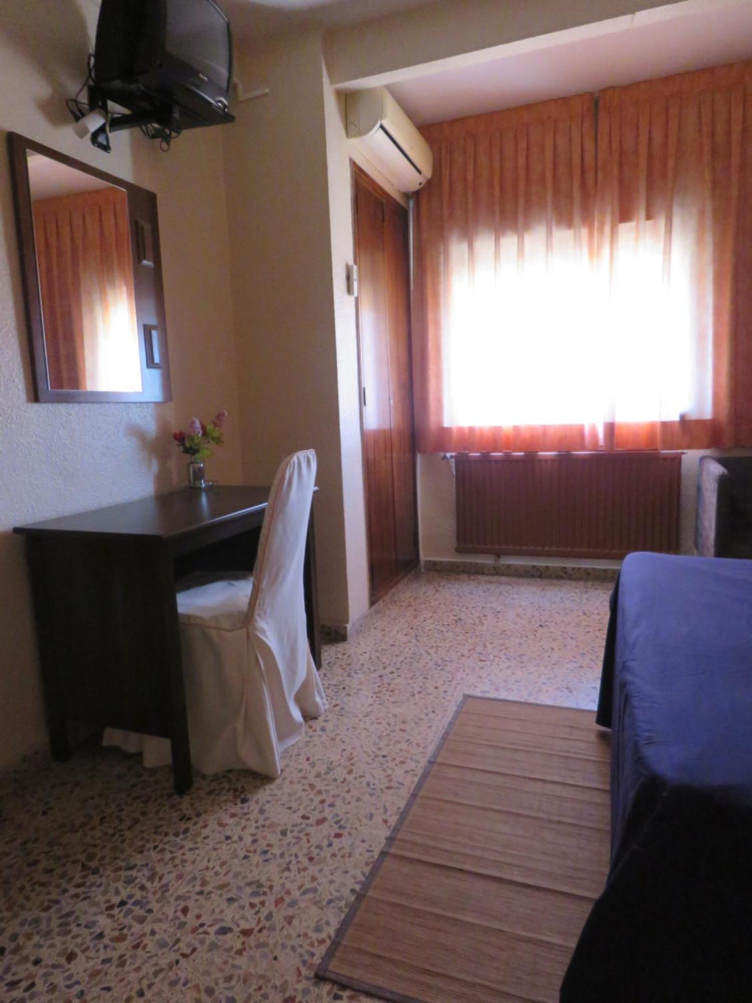 Hotel Alain Silla Ngoại thất bức ảnh
